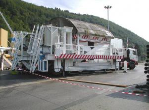 MACHINE DE DEPOSE DE CAISSONS DE VOUTES